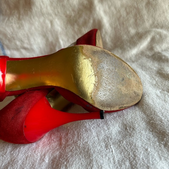 Comme Il Faut 37 red suede peep toe t-strap pointed heel cage red 3.5” heel. - Picture 3 of 4